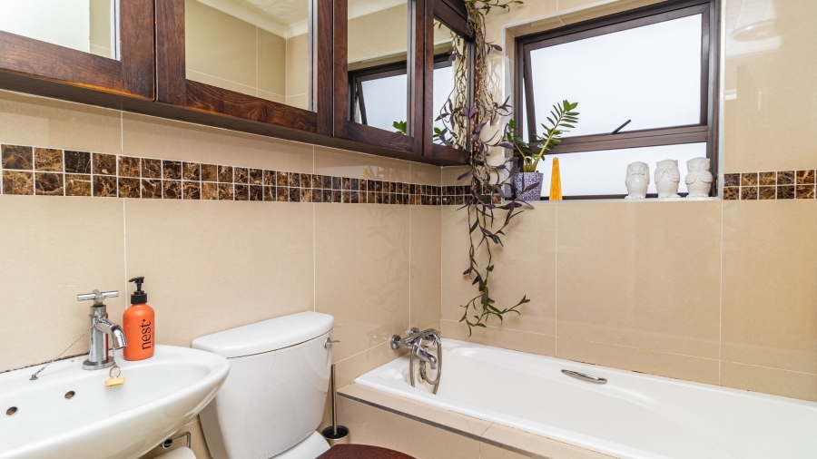 3 Bedroom Property for Sale in Parklands Western Cape